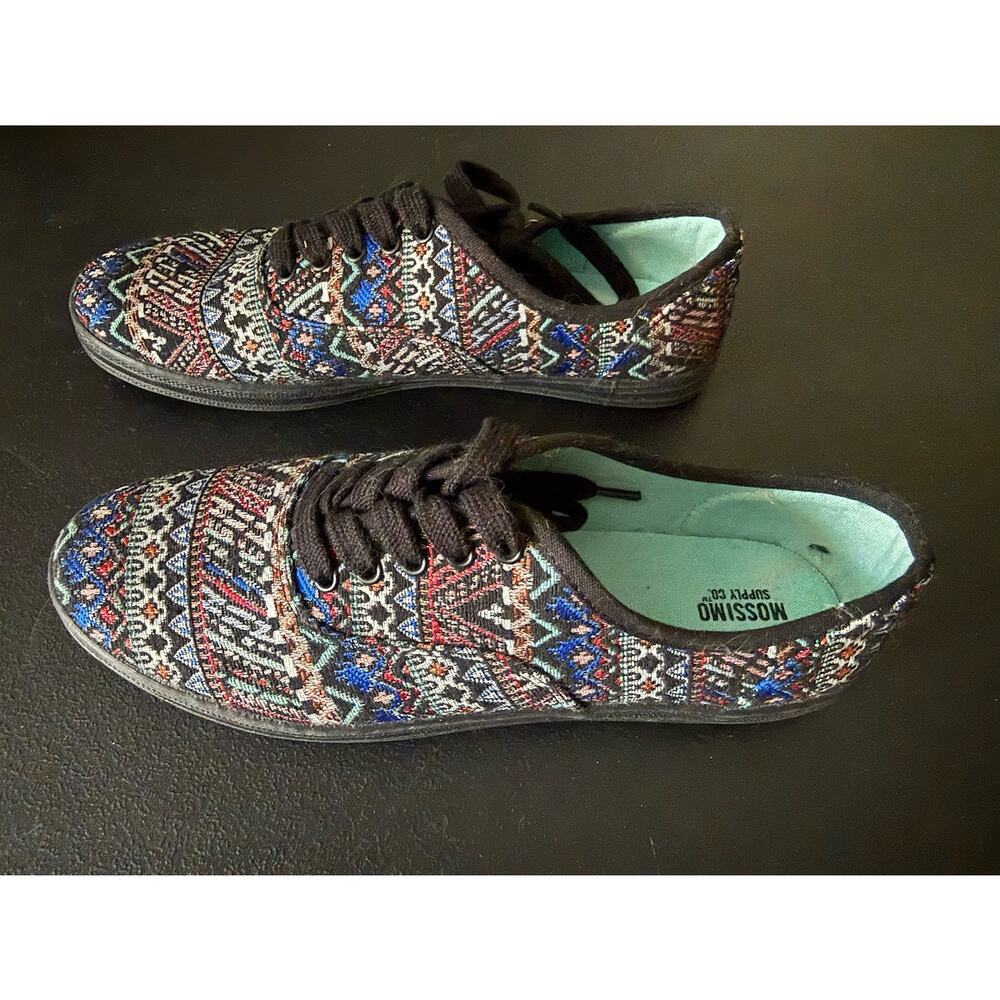 Women's Mossimo Supply Co Shoes Size 9